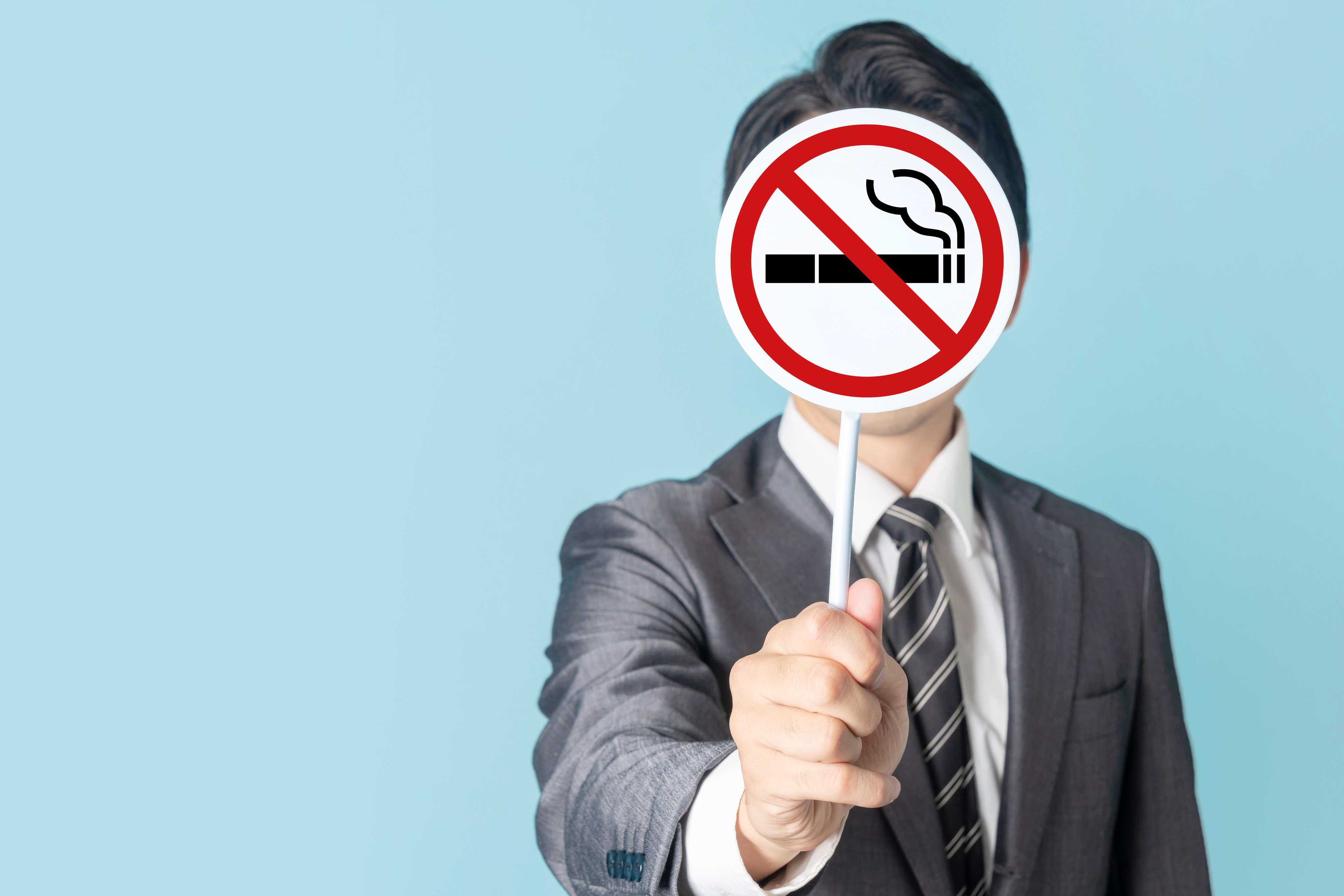 禁煙すべき？喫煙がインプラントに及ぼす影響を詳しく解説！